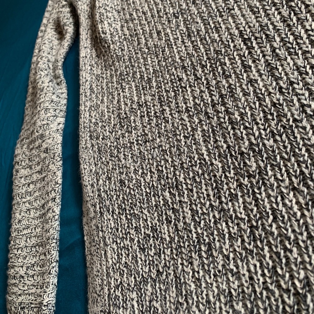 Design Lab Tunic - Picture 2 of 7